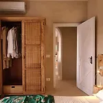 ヴィラ Elicriso Charme E Nature - Goelba *